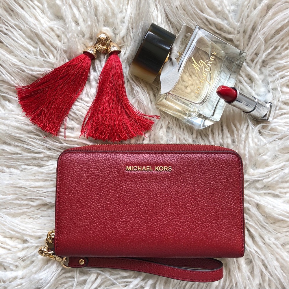 Michael Kors Large Multifunction Phone Wristlet